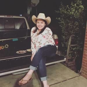 Meet your Posher, Alondra